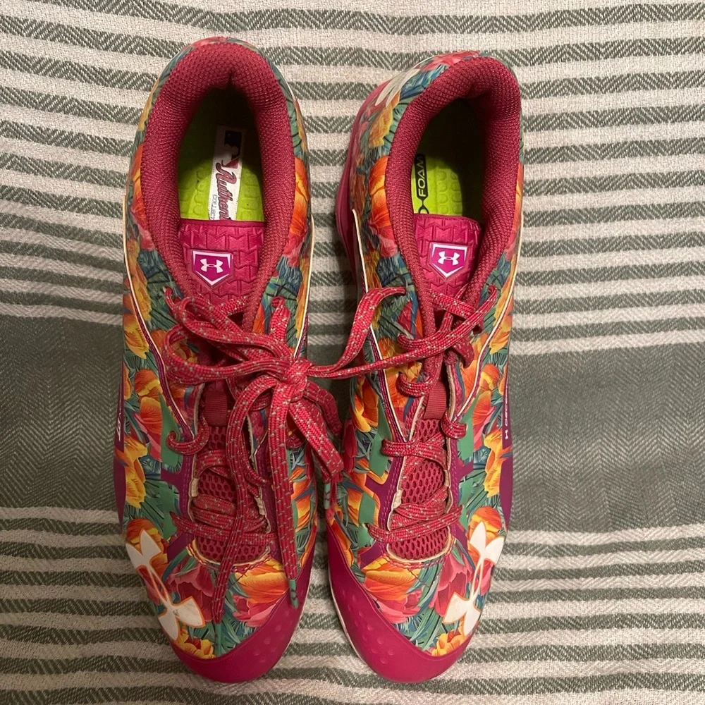 Under Armor Mother’s Day LE Pink and Tulip Cleats Size‎ 13